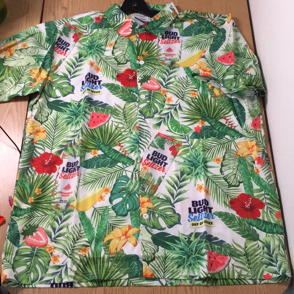 New Mens Bud Light Seltzer Tropical Hawaiian Print Shirt Liteweight Size XLarge